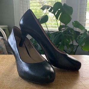 Rockport pump in Black size 8.5